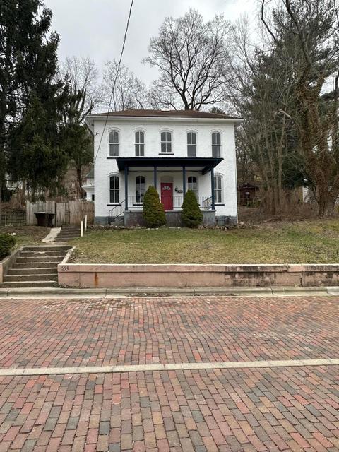 28 Jefferson St, Nelsonville, OH 45764