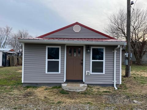 293 E Mound St, Sabina, OH 45169