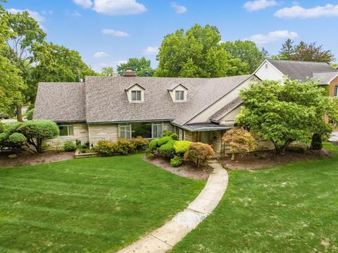 2585 E Broad St, Bexley, OH 43209