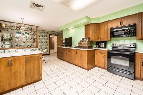 2585 E Broad St, Bexley, OH 43209 photo 13