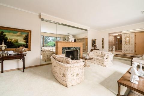 2585 E Broad St, Bexley, OH 43209 photo 9