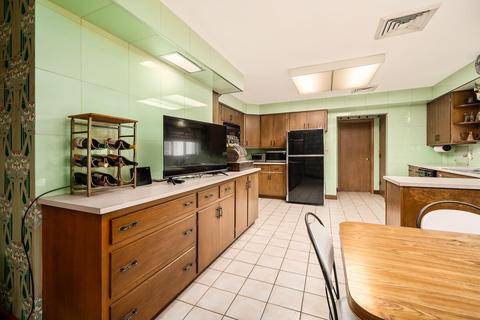 2585 E Broad St, Bexley, OH 43209 photo 18