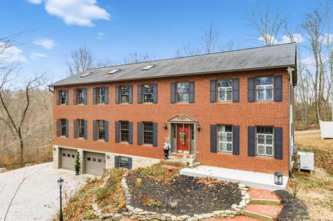 1930 Badger Ct, Sugar Grove, OH 43155
