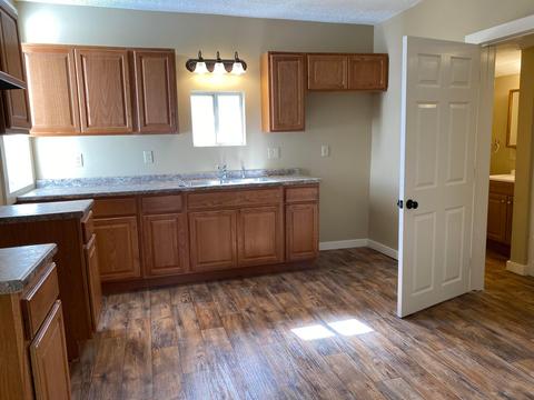 503 S Scioto St, Circleville, OH 43113 photo 6