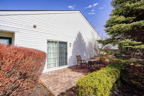 1998 Hoadley Dr #7E, Columbus, OH 43228 photo 5