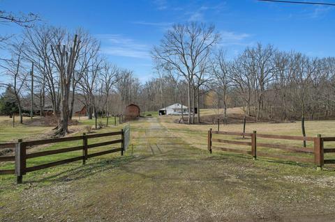 4991 Cat Run Rd, Granville, OH 43023