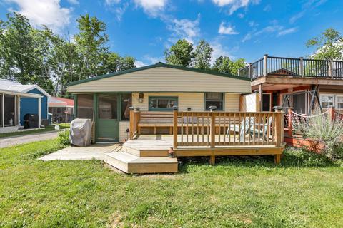 13929 Custers Point Rd NE, Thornville, OH 43076