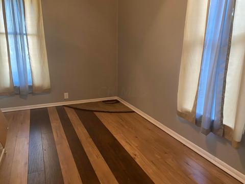407 E Mound St, Circleville, OH 43113 photo 5