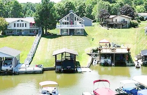55 Northridge Ct, Howard, OH 43028