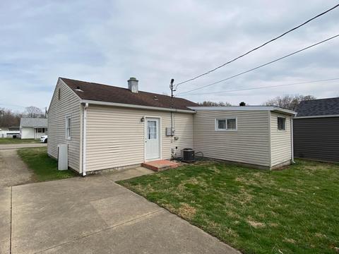 433 Ruth Ave, Circleville, OH 43113 photo 5