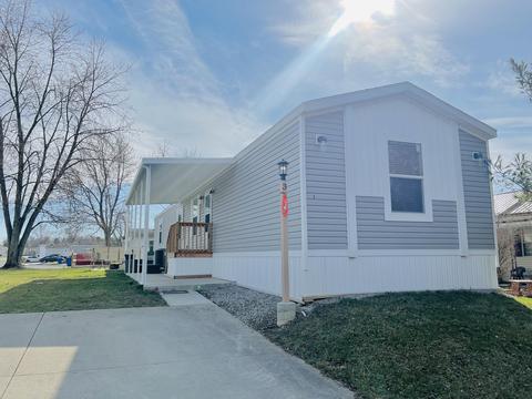3 Ravine Ridge Dr, Delaware, OH 43015