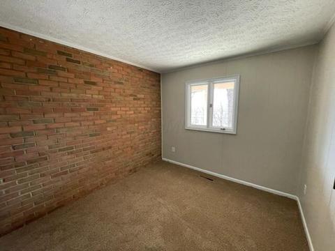 2210 E Audrey Dr, Newark, OH 43055 photo 9