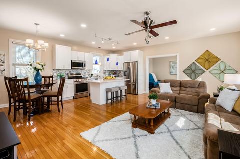136 E 3rd Ave, Columbus, OH 43201 photo 3