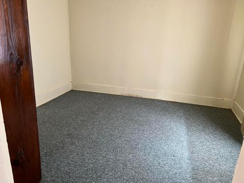 121 N Valley St, Corning, OH 43730 photo 6