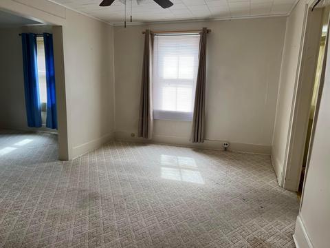121 N Valley St, Corning, OH 43730 photo 3