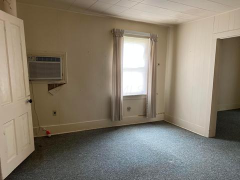 121 N Valley St, Corning, OH 43730 photo 7
