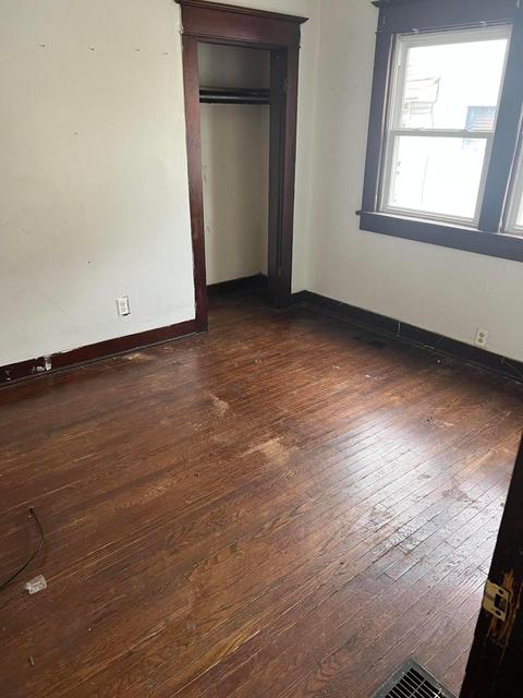 318 N Light St, Springfield, OH 45504 photo 9