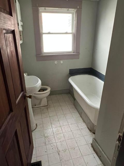 318 N Light St, Springfield, OH 45504 photo 10