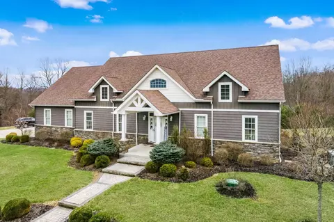 5678 Goss Rd, Sugar Grove, OH 43155