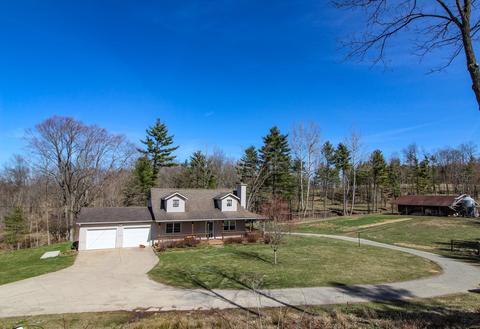 1080 Morgan Rd, Zanesville, OH 43701