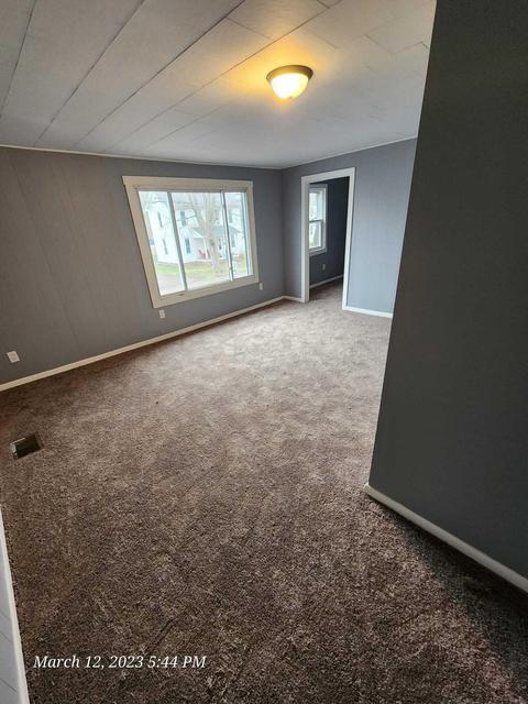 586 E Hunter St, Logan, OH 43138 photo 14