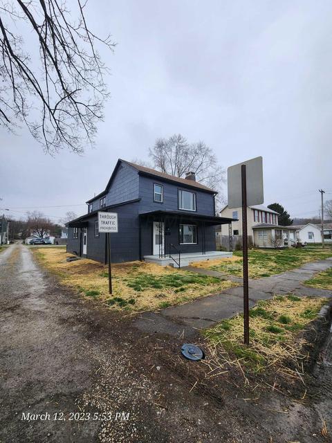 586 E Hunter St, Logan, OH 43138 photo 1