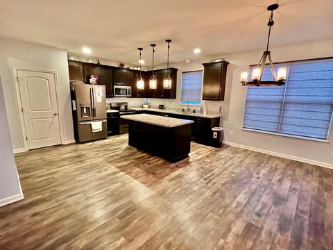 895 Salinger Dr, Lithopolis, OH 43136 photo 5