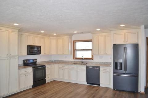 3288 Ebersole Rd, Springfield, OH 45502 photo 4