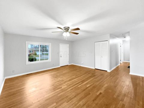 35 Lancaster Dr, Heath, OH 43056 photo 3