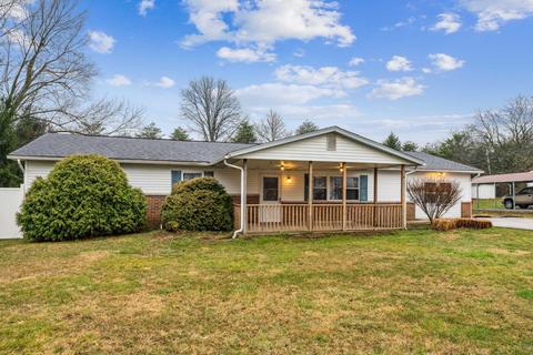 175 Helen Rd SW, Pataskala, OH 43062