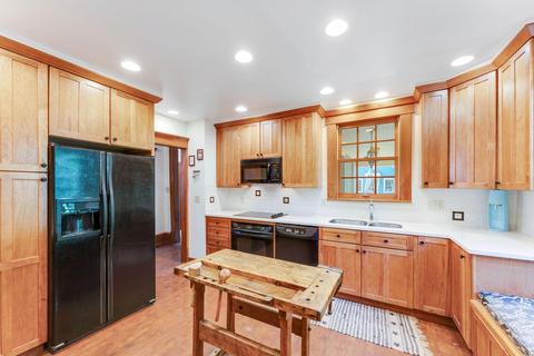 93 E New England Ave, Worthington, OH 43085 photo 16