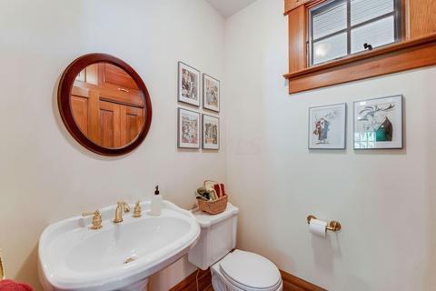 93 E New England Ave, Worthington, OH 43085 photo 23