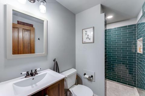 93 E New England Ave, Worthington, OH 43085 photo 48