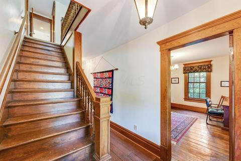 93 E New England Ave, Worthington, OH 43085 photo 7