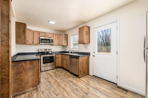 6437 Putnam Dr, Circleville, OH 43113 photo 6