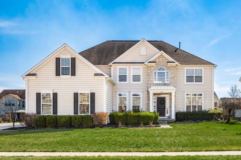 1863 Mallow Ln, Grove City, OH 43123