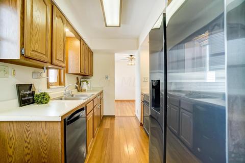 166 E Stanton Ave, Columbus, OH 43214 photo 5