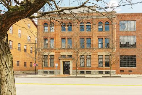 570 S Front St #314, Columbus, OH 43215