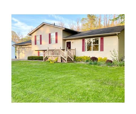 100 Jefferson Dr, Caldwell, OH 43724