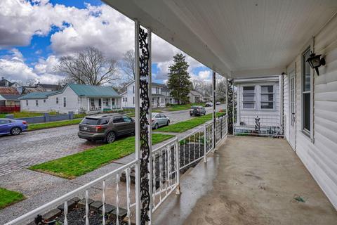 351 E Franklin St, Circleville, OH 43113 photo 6