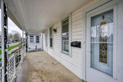 351 E Franklin St, Circleville, OH 43113 photo 7