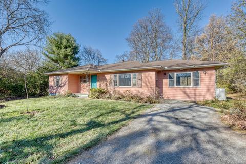 966 Taylor Rd, Columbus, OH 43230