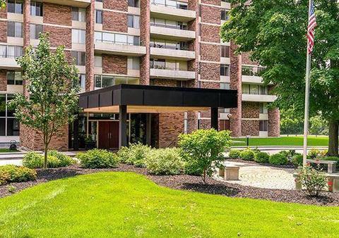 1000 Urlin Ave #518, Columbus, OH 43212