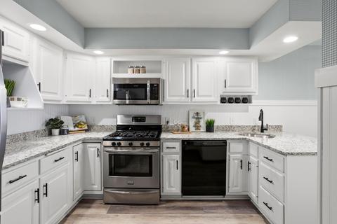 810 Martha Dr, Huron, OH 44839 photo 8