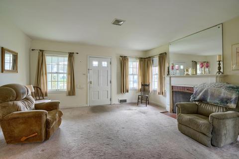 509 N Pickaway St, Circleville, OH 43113 photo 8