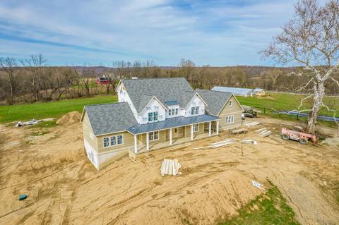 100 Sulwen Ln, Granville, OH 43023