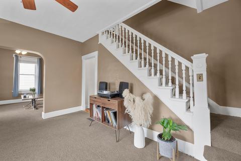 298 E Moler St, Columbus, OH 43207 photo 8