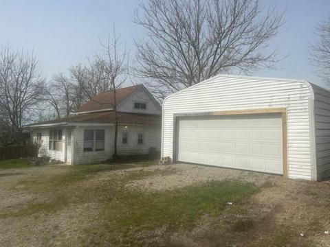 137 Union Ave, Buckeye Lake, OH 43008