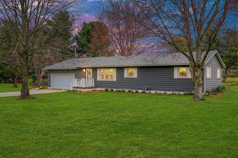 2384 Ginder Rd NW, Lancaster, OH 43130