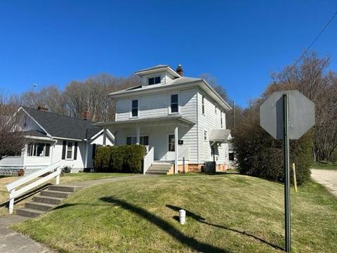 1008 4th St, Logan, OH 43138 photo 2